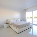 Alquilo 4 dormitorio casa de 222 m² en Marbella