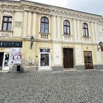 Rent 1 bedroom apartment of 65 m² in Székesfehérvár
