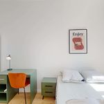 Rent a room of 104 m² in Marseille