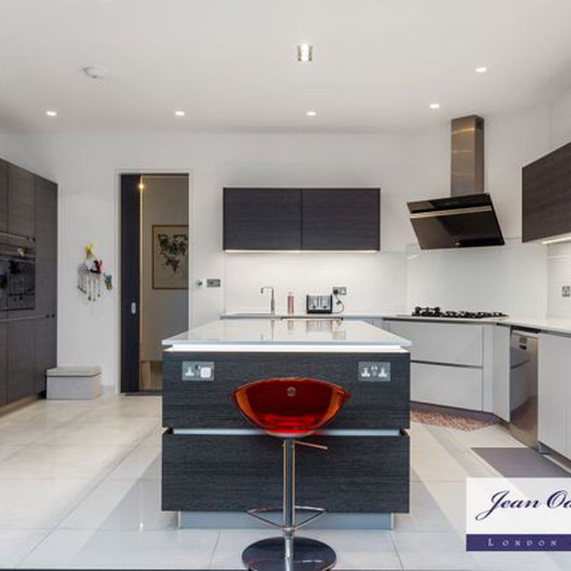 Detached house to rent in St. Johns Wood Park, London NW8 Swiss Cottage
