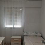 Alquilo 3 dormitorio casa de 65 m² en Sevilla