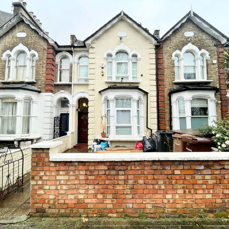 house for rent in London Stoke Newington