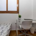 Rent a room of 155 m² in Valencia
