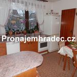 Pronajměte si 1 ložnic/e byt o rozloze 110 m² v Hradec Králové