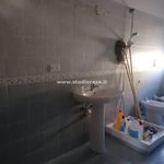 Affitto 4 camera appartamento di 100 m² in Crotone