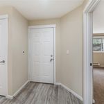 Rent 2 bedroom apartment in Kirkland