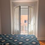Rent a room of 110 m² in Lisbon