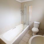 Rent a room of 300 m² in Pretoria