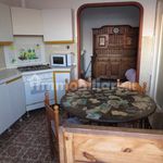Rent 5 bedroom apartment of 130 m² in Genova
