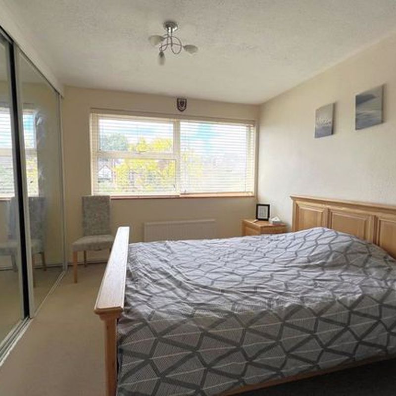 Flat to rent in Hutton Road, Shenfield, Brentwood CM15 Mountnessing