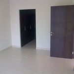 Rent 1 bedroom apartment of 90 m² in Dubai