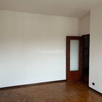 Affitto 2 camera appartamento di 71 m² in Piacenza