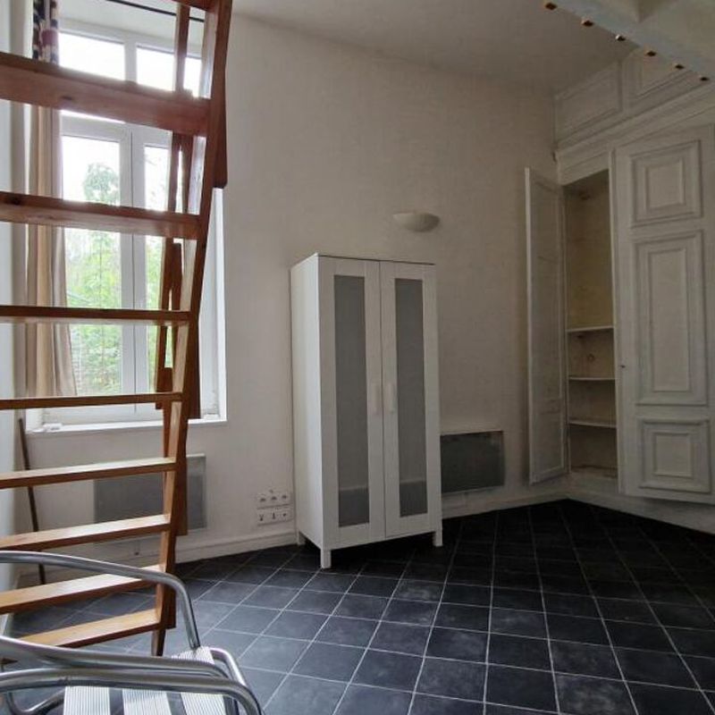 Location appartement 1 pièce 17 m² Tourcoing (59200)