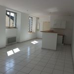 Rent 2 bedroom apartment of 59 m² in Rostrenen