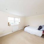 Rent 4 bedroom house in Upminster