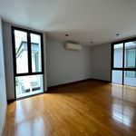 Rent 1 bedroom house of 450 m² in Khlong Tan