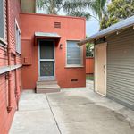Rent 3 bedroom apartment of 120 m² in Long Beach