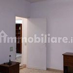 Affitto 5 camera appartamento di 90 m² in Terracina