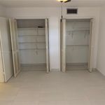 Rent 2 bedroom apartment of 1020 m² in Coral Gables