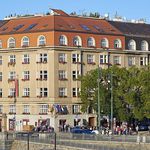 Rent 1 bedroom apartment of 145 m² in Prague