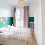 Rent 4 bedroom apartment of 65 m² in Lyon