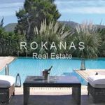 Rent 3 bedroom house of 300 m² in Πηγαδάκια