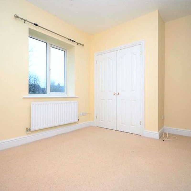 Flat to rent in Prestwold House, Aylesbury, Buckinghamshire HP19 Haydon Hill