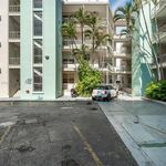 Rent 2 bedroom apartment of 910 m² in Miami Beach