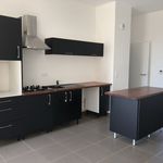 Rent 3 bedroom apartment of 66 m² in Montélimar