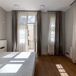 Rent 1 bedroom apartment of 212 m² in Prague