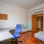 Alquilo 4 dormitorio apartamento de 144 m² en Oviedo