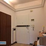 Affitto 4 camera appartamento di 77 m² in Bologna