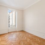 Rent 4 bedroom apartment of 134 m² in LYON 06