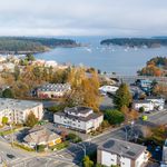 Rent 2 bedroom apartment of 101 m² in Nanaimo