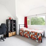 Rent 5 bedroom apartment in Gloucester