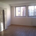 Rent 1 bedroom apartment of 44 m² in paris