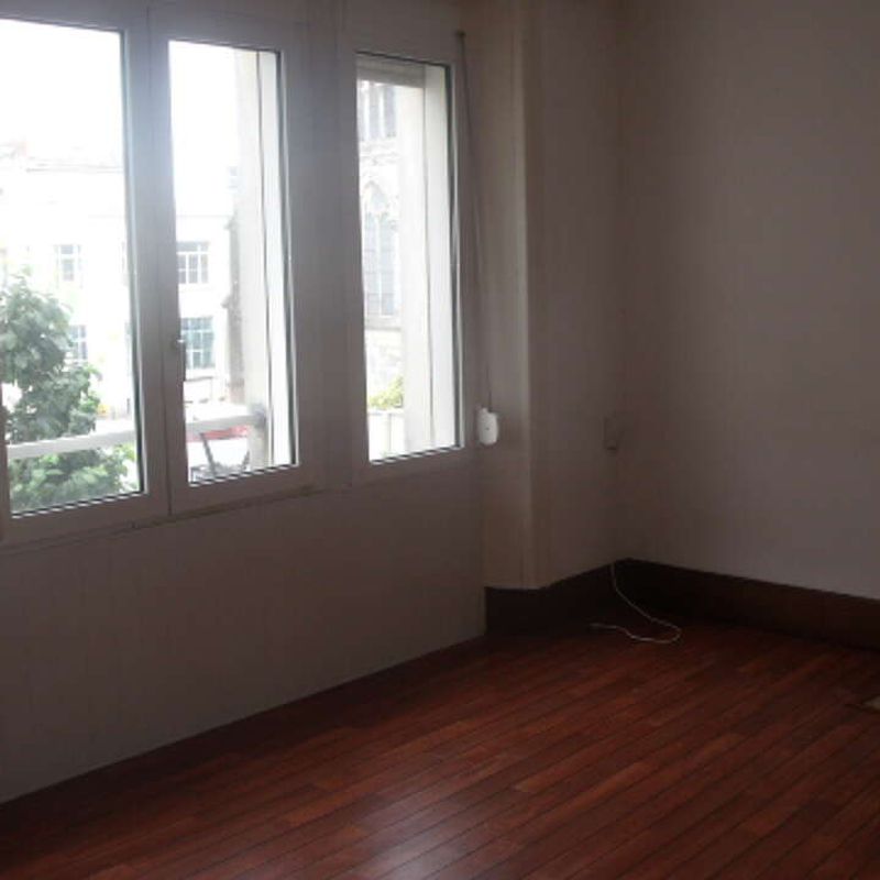 Location appartement 1 pièce 23 m² Cholet (49300)