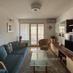 Rent 3 bedroom apartment of 87 m² in Split