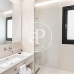 Rent 3 bedroom apartment of 143 m² in Barcelona