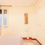Alquilo 4 dormitorio apartamento de 165 m² en Alicante