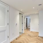 Rent 2 bedroom apartment of 100 m² in Washington