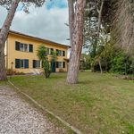 Rent 3 bedroom house of 160 m² in Forte dei Marmi