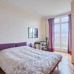 Rent 2 bedroom apartment of 110 m² in Tour Eiffel, Invalides – Ecole Militaire, Saint-Thomas d’Aquin