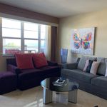 Rent 1 bedroom apartment of 890 m² in Miami Beach