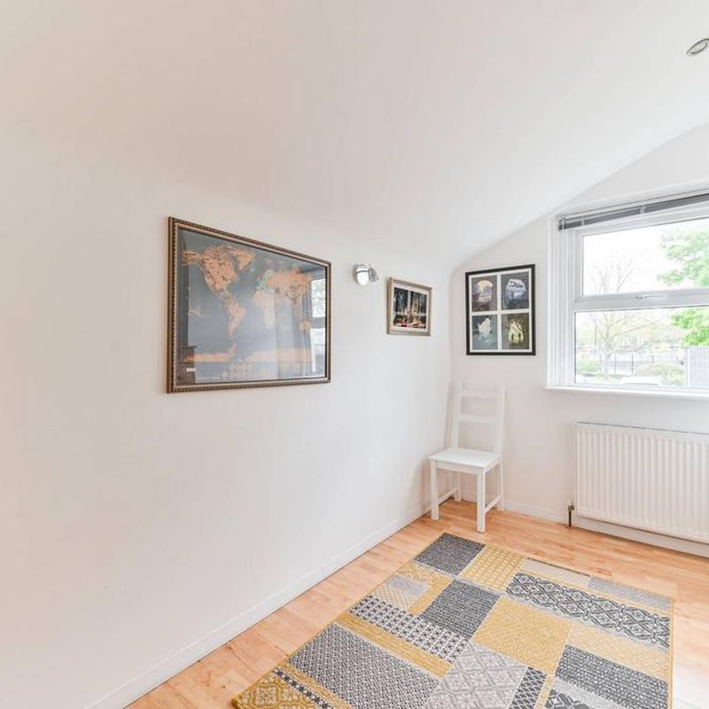 3 bedroom terraced house to rent Wandle Park