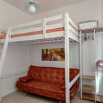 Rent a room of 60 m² in Milano