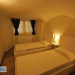 Affitto 4 camera appartamento di 100 m² in Genoa