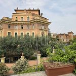 Rent 9 bedroom apartment of 350 m² in Roma