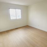 Rent 3 bedroom apartment of 83 m² in Windsor