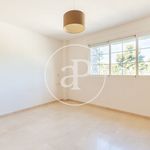 Rent 3 bedroom house of 300 m² in Rocafort